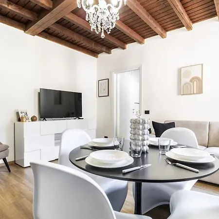 Apartment Tower Downtown Borghi Como
